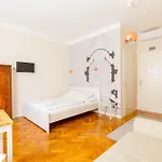 Apartman Downtown Sunny Cozy