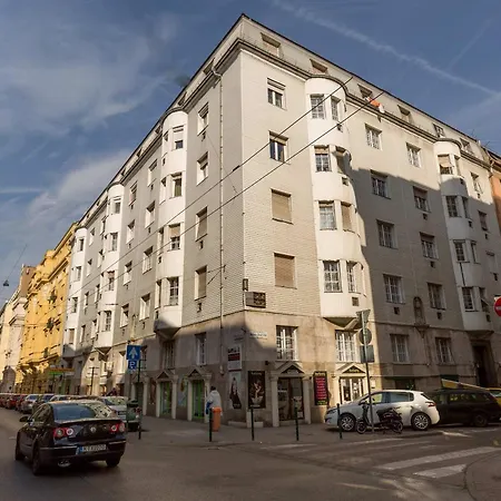 Appartamento Downtown Sunny Cozy *